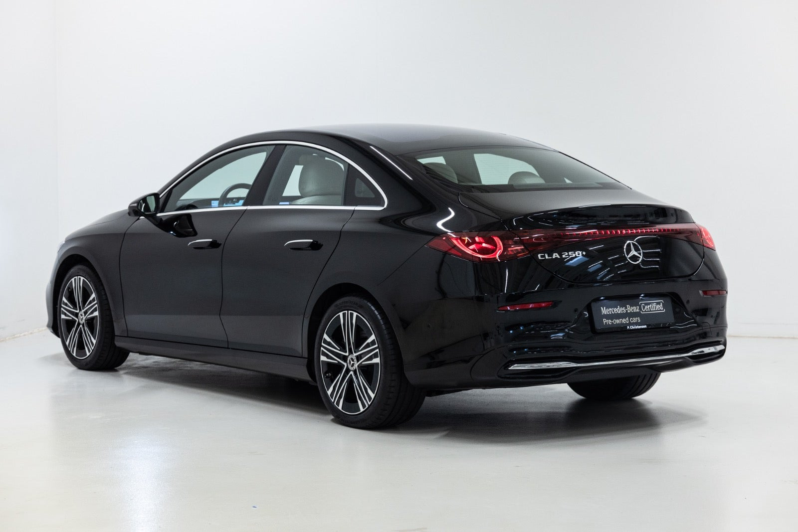 Sort Mercedes CLA250+ fra 2026