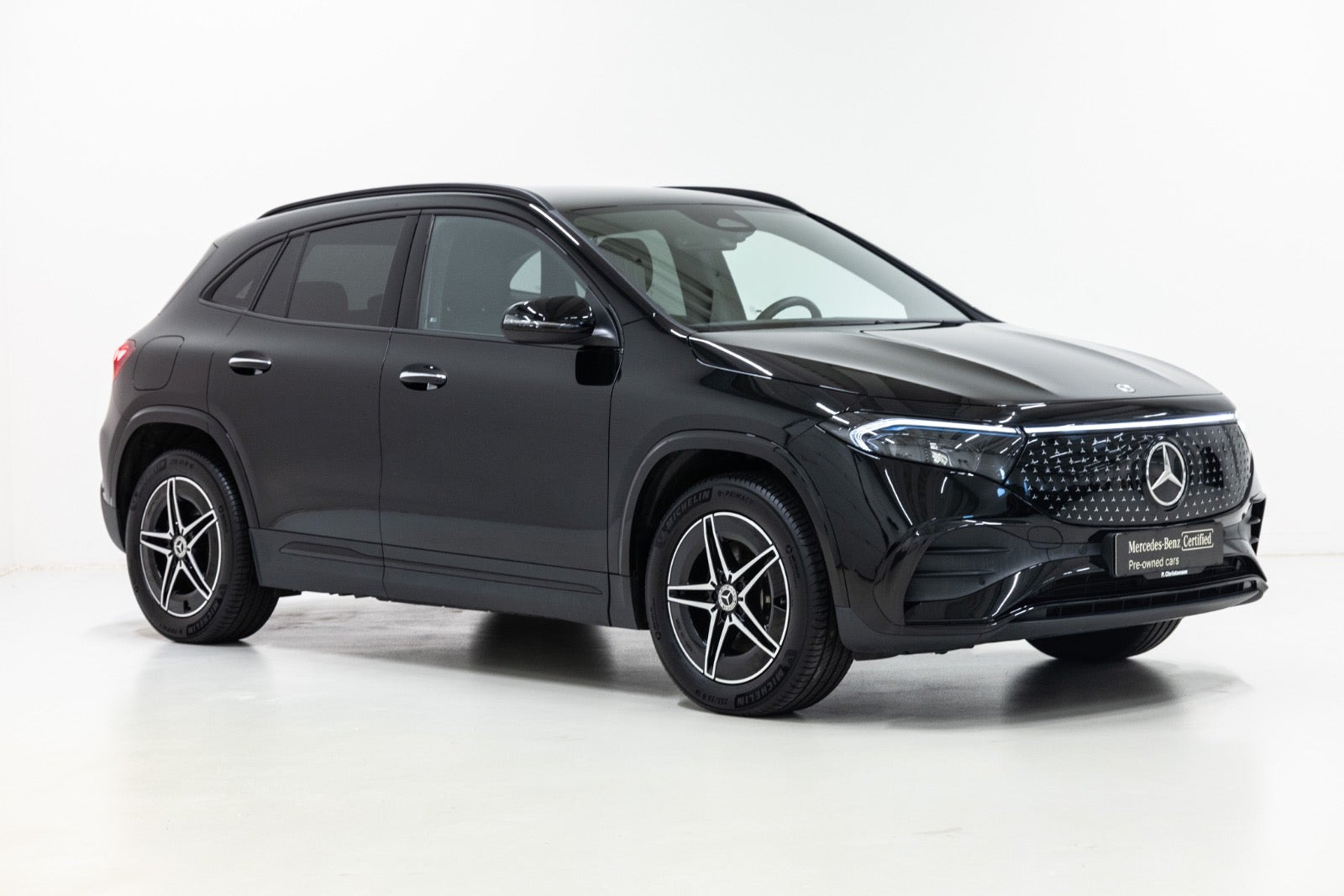 Sort Mercedes EQA350 fra 2025