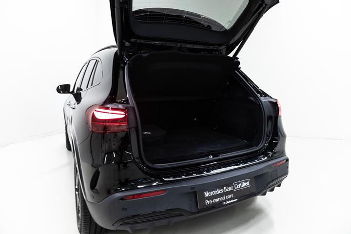 Sort Mercedes EQA350 fra 2025