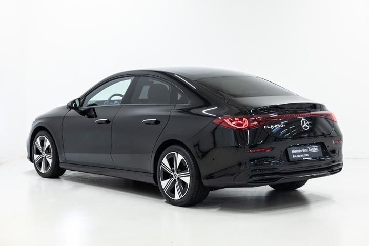 Sort Mercedes CLA250+ fra 2026