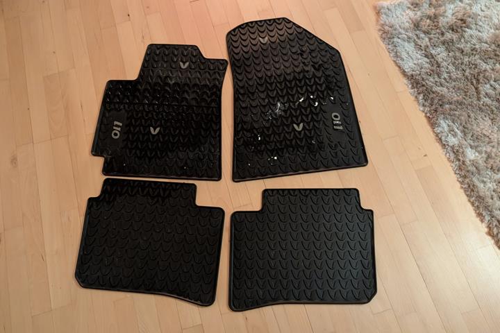 Blå Hyundai i10 fra 2021