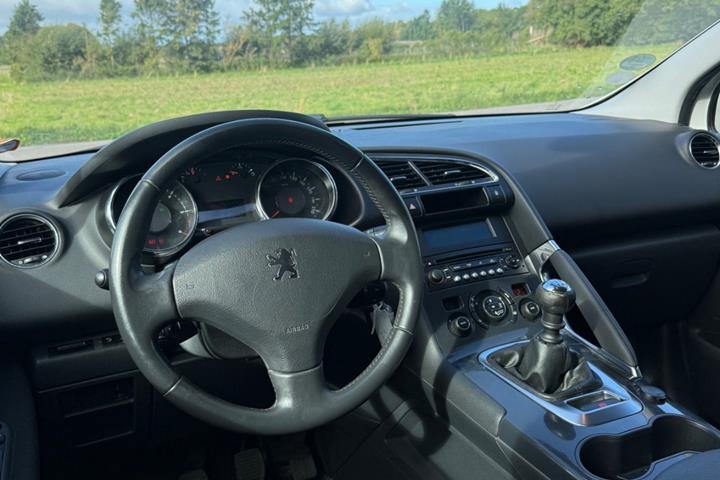 undefined Peugeot 3008 fra 2011