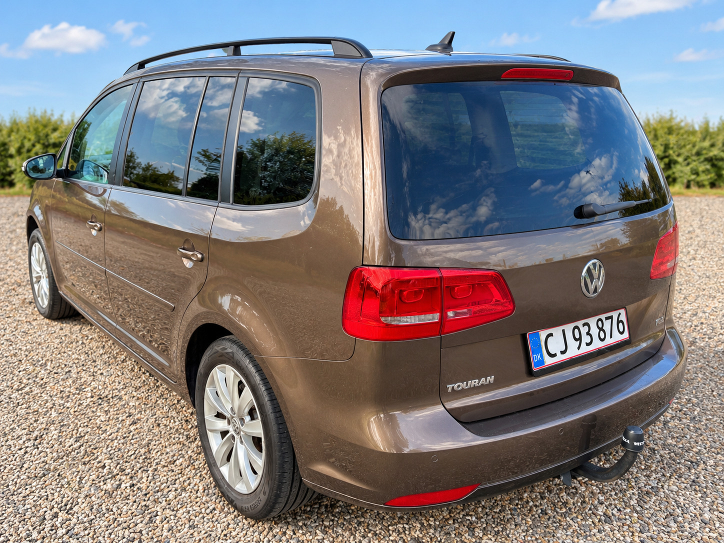 Brun VW Touran fra 2011