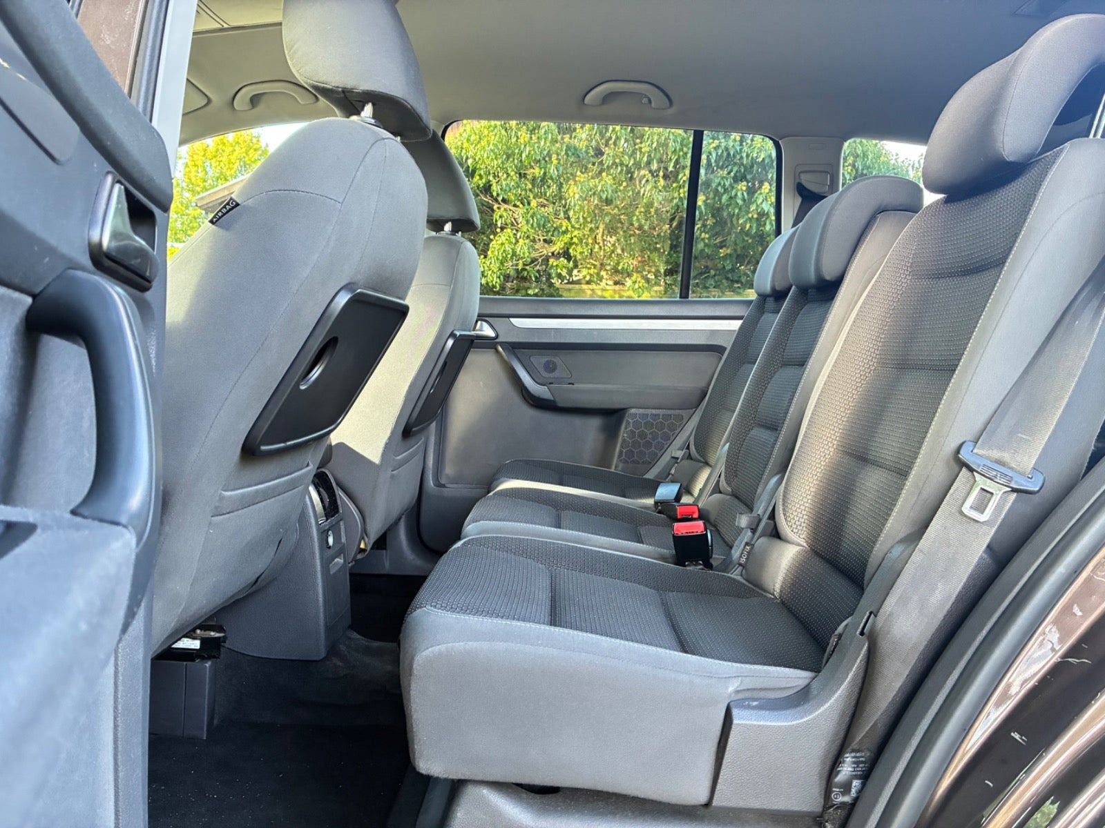 Brun VW Touran fra 2011