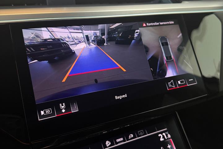 Blå Audi e-tron fra 2022