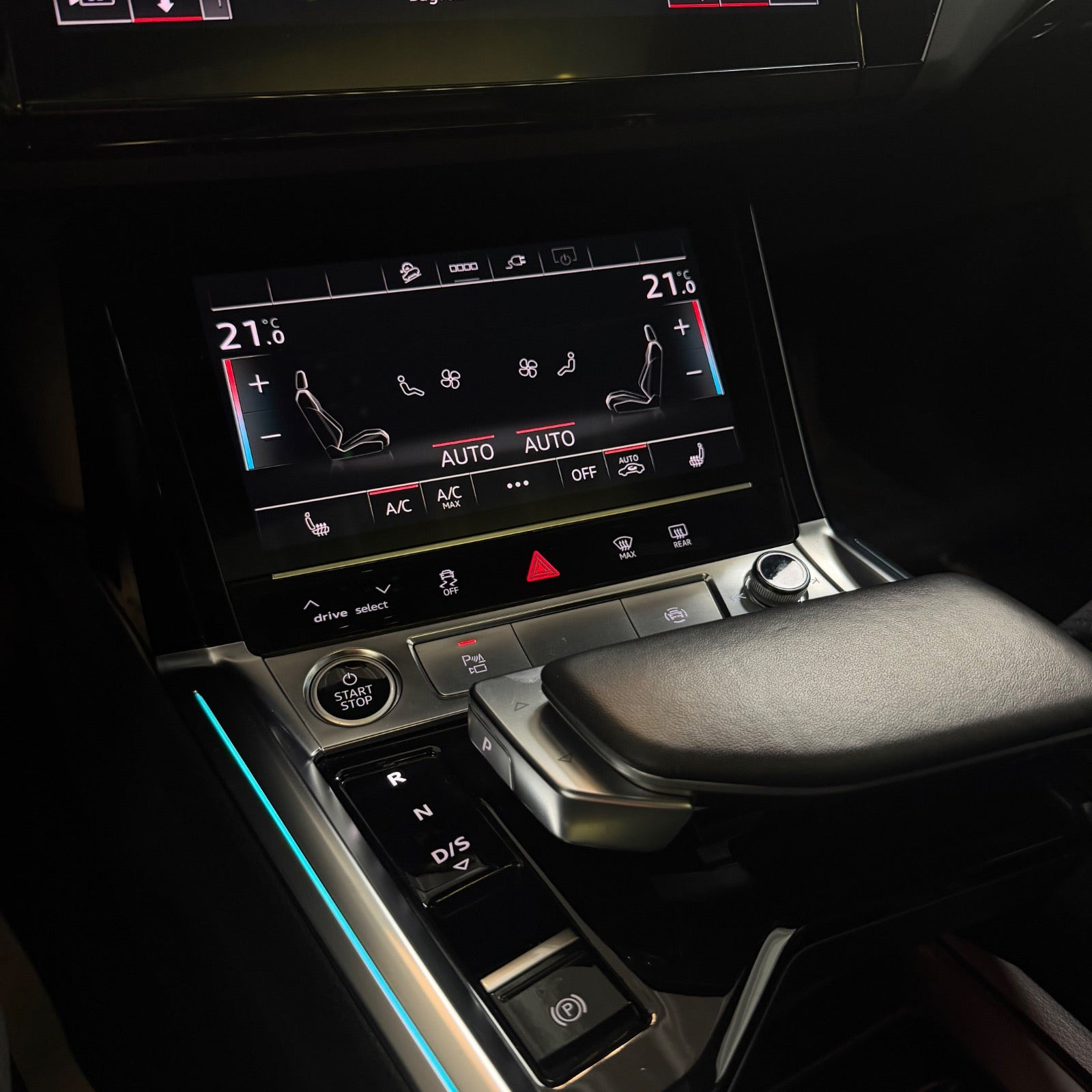 Blå Audi e-tron fra 2022