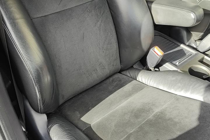 Blå Honda CR-V fra 2012