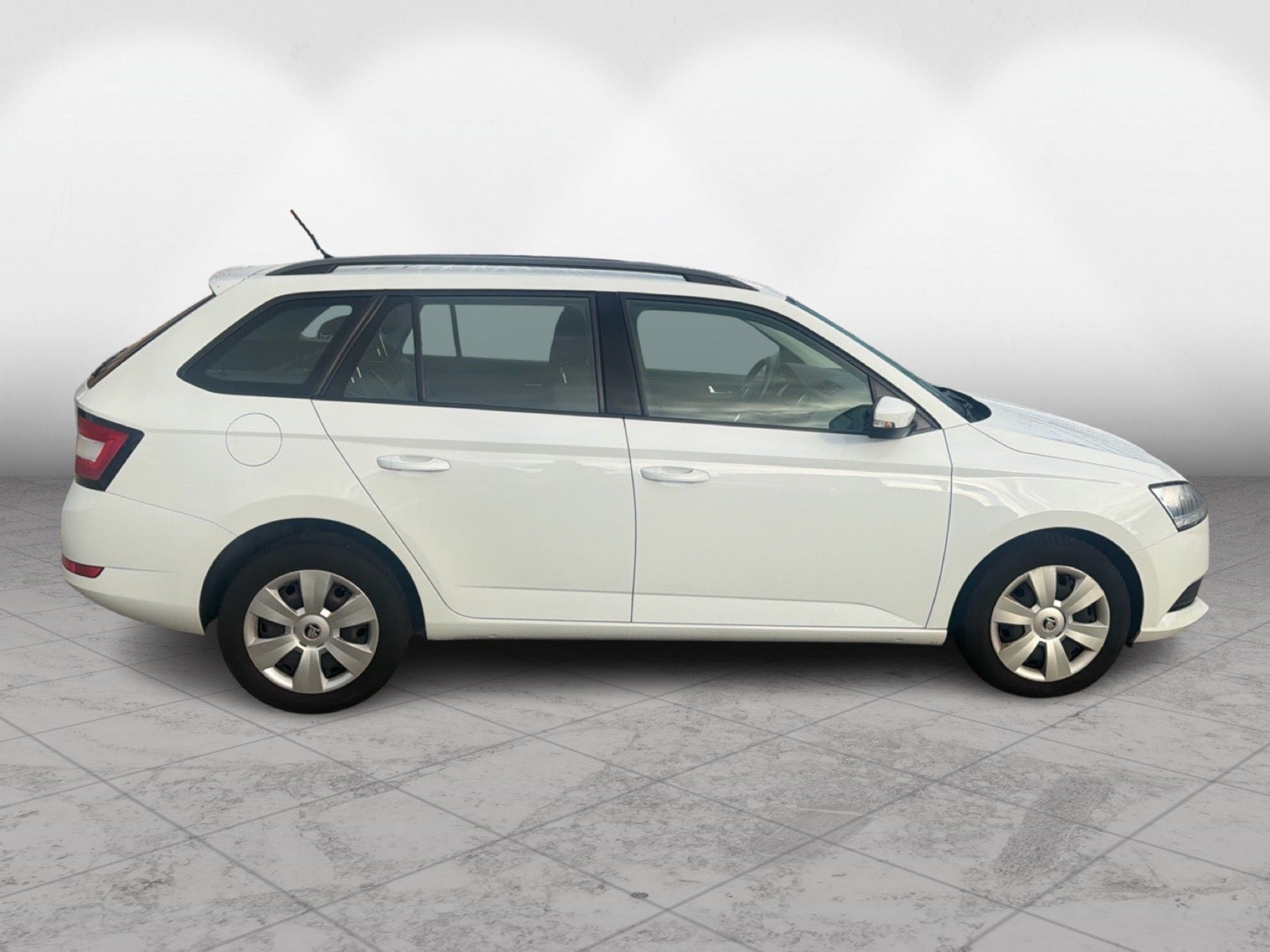 Hvid Skoda Fabia fra 2019