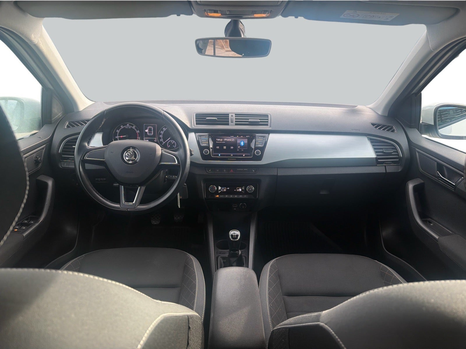 Hvid Skoda Fabia fra 2019