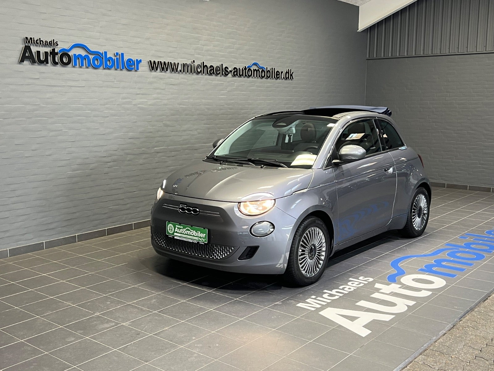Fiat 500e 42 Icon Cabrio