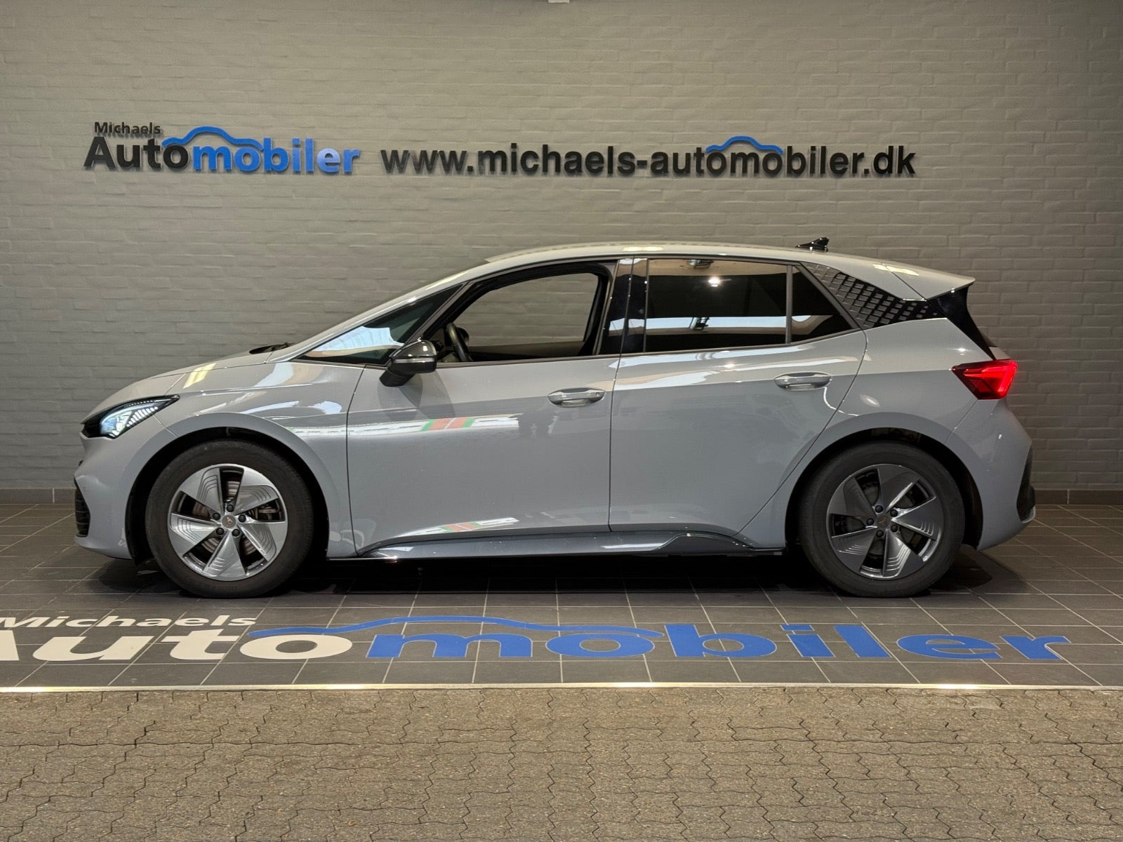 Grå Cupra Born fra 2024