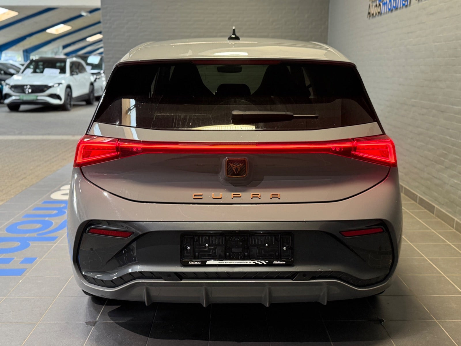 Grå Cupra Born fra 2024