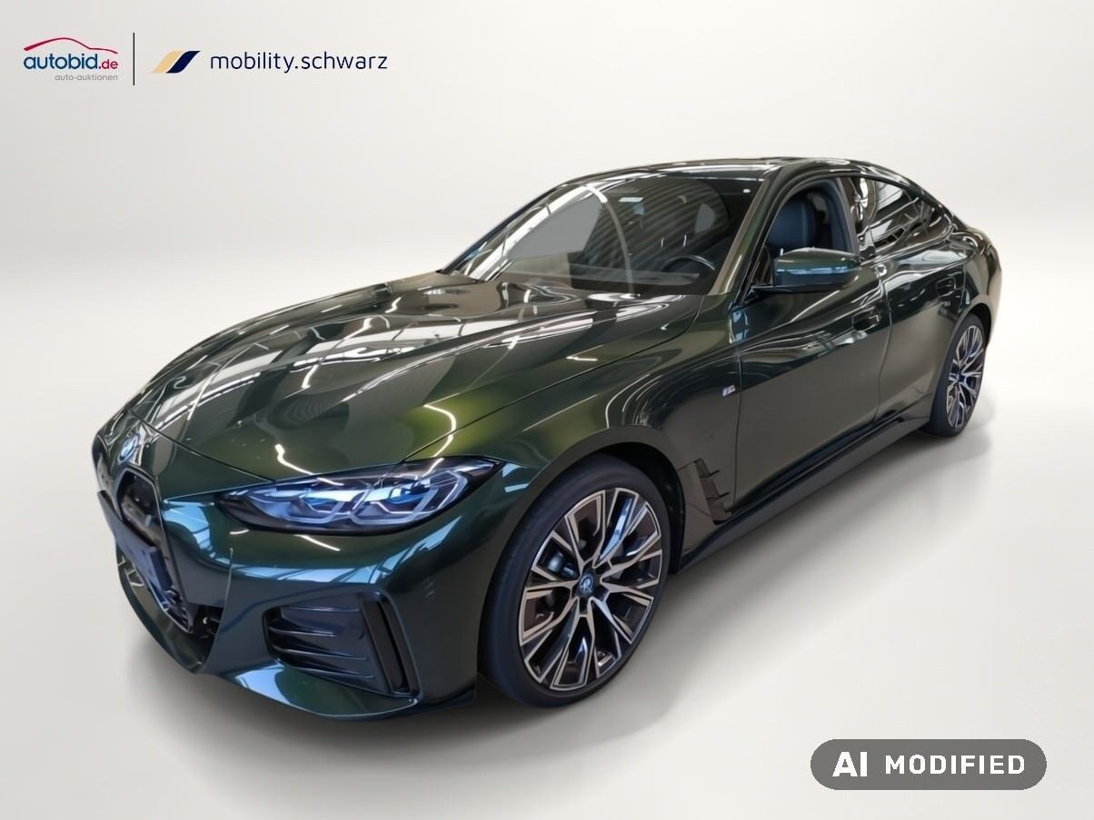 Grøn BMW i4 fra 2024