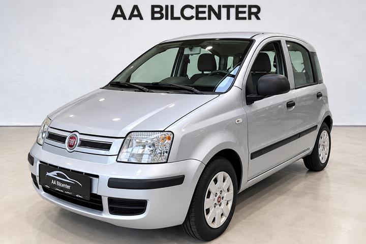 Sølv Fiat Panda fra 2012