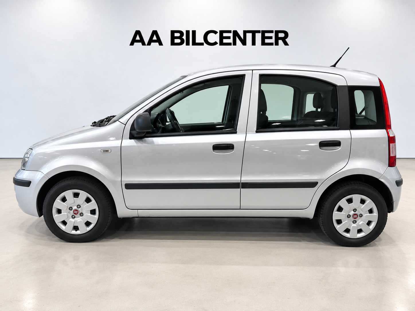 Sølv Fiat Panda fra 2012