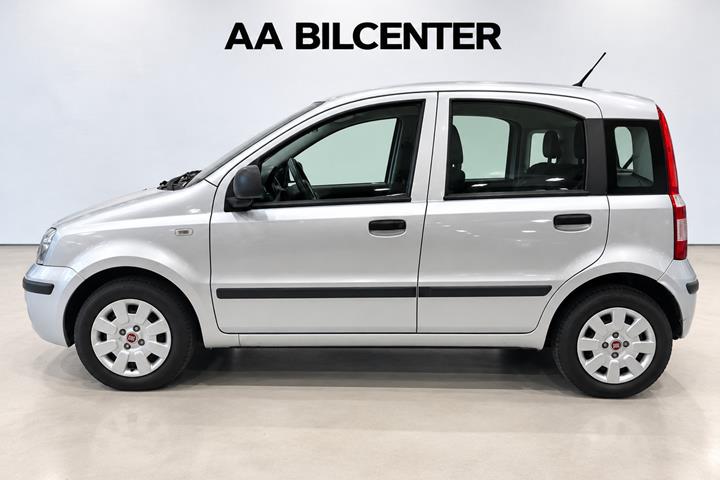 Sølv Fiat Panda fra 2012