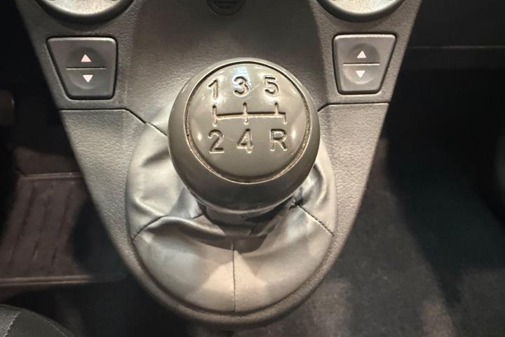 Sølv Fiat Panda fra 2012