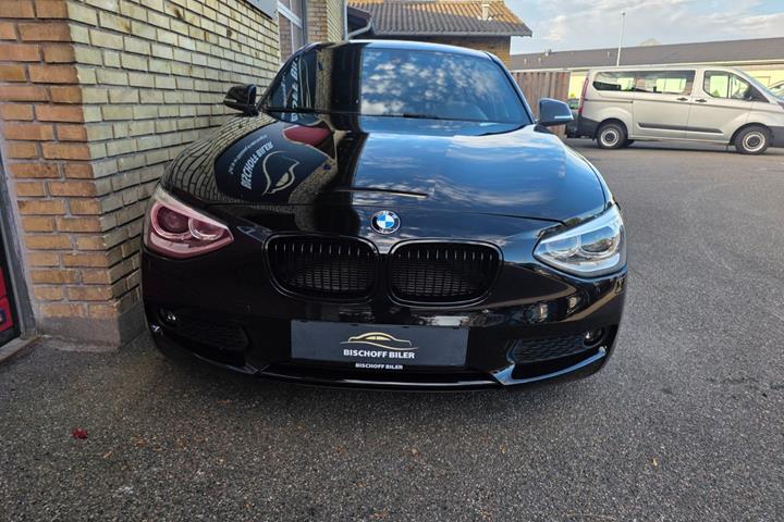 Sort BMW 116i fra 2013