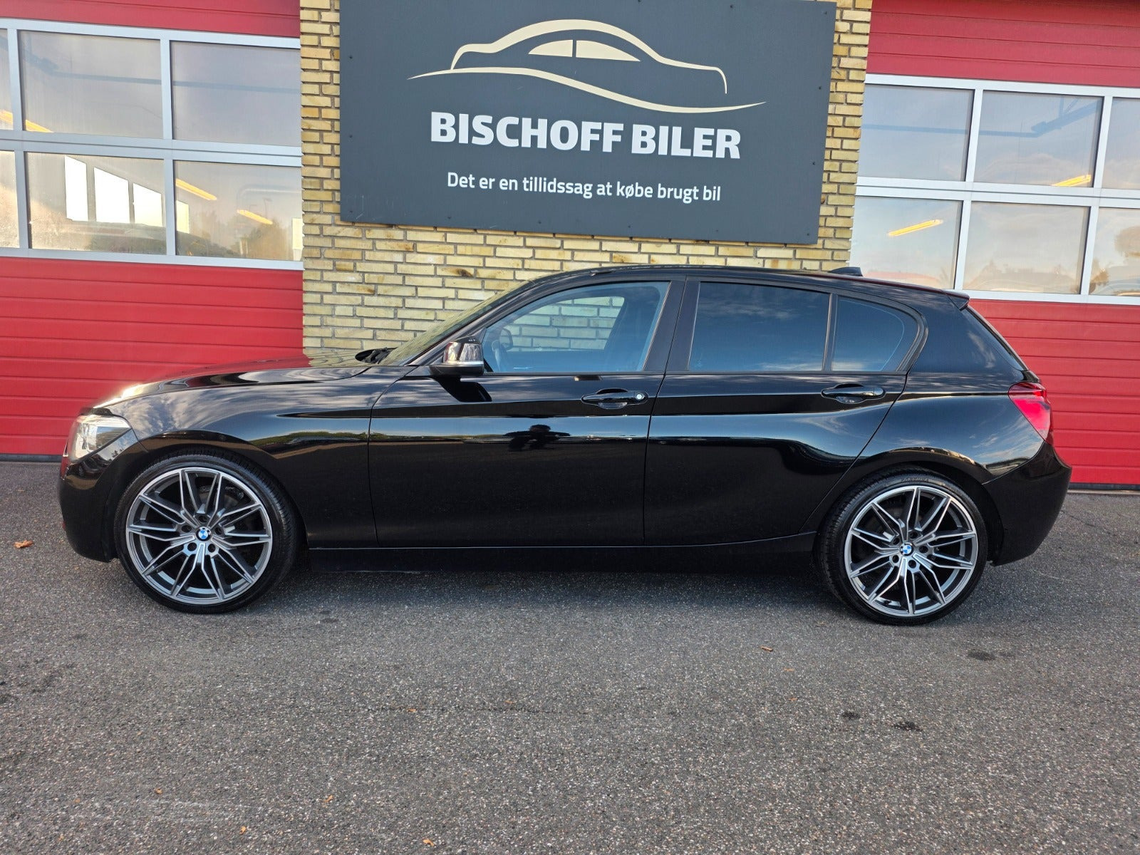 Sort BMW 116i fra 2013