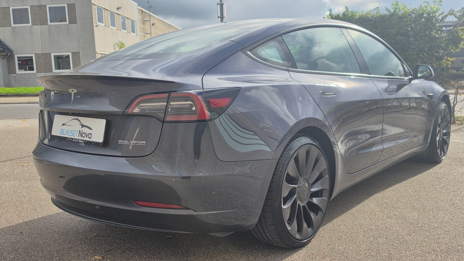 undefined Tesla Model 3 fra 2022