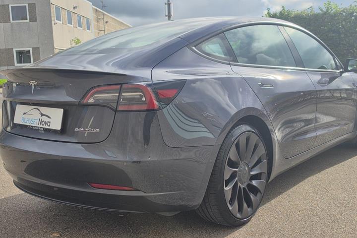 undefined Tesla Model 3 fra 2022