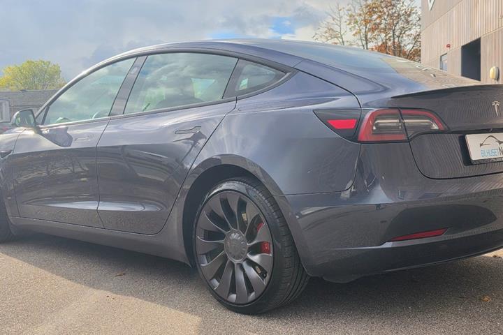undefined Tesla Model 3 fra 2022
