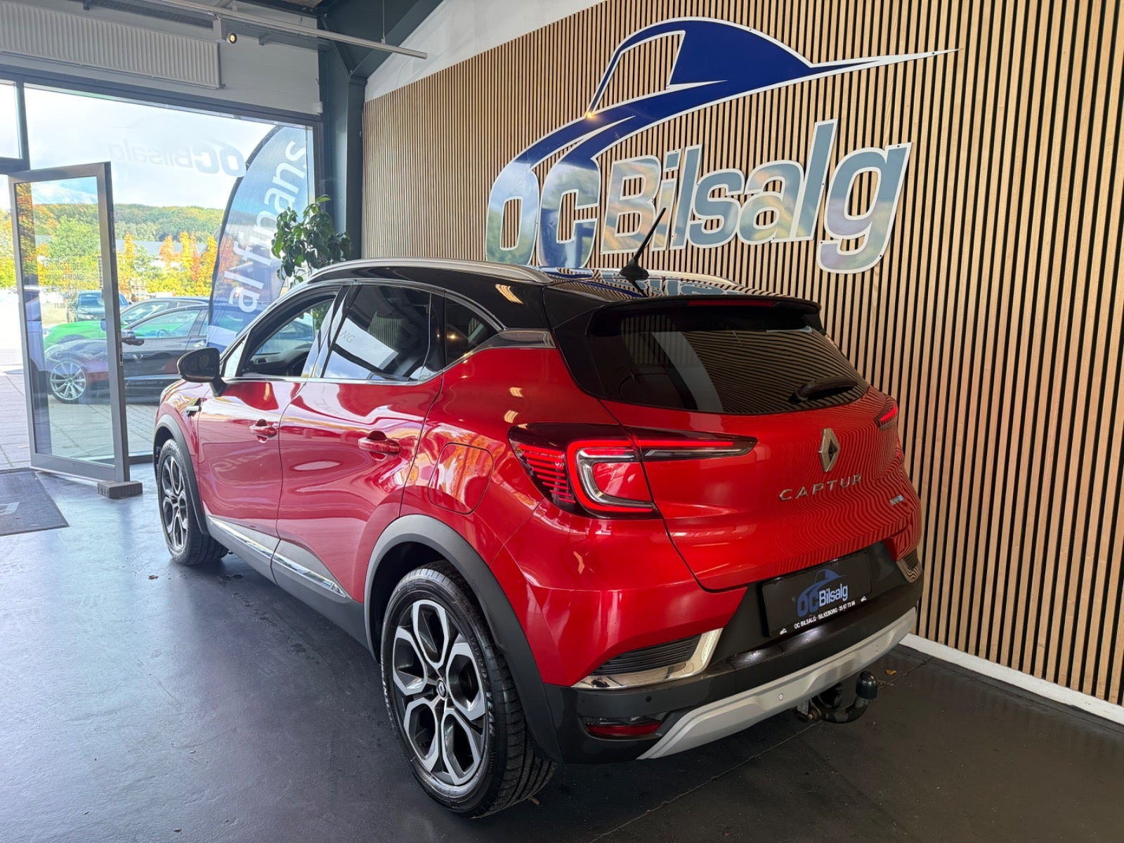Rød Renault Captur fra 2021