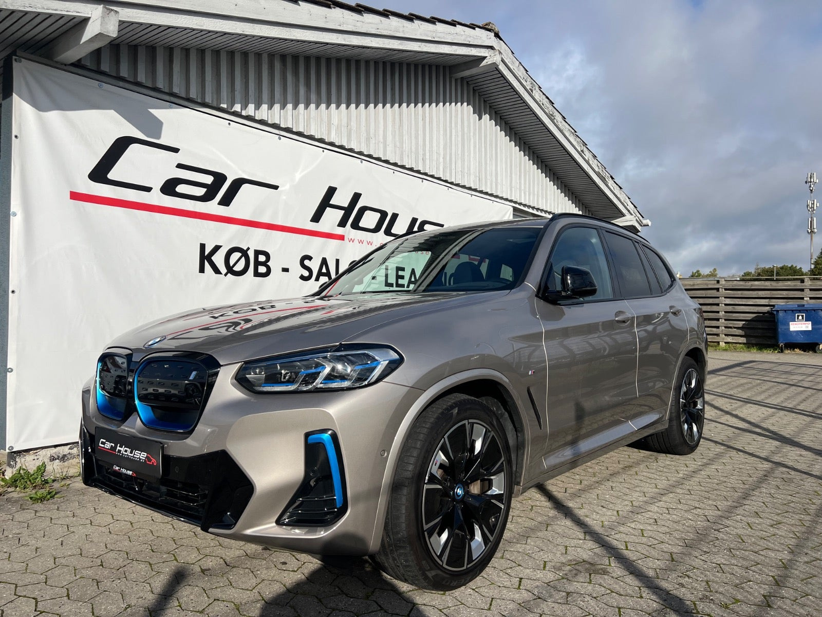 BMW iX3 Charged Plus M-Sport