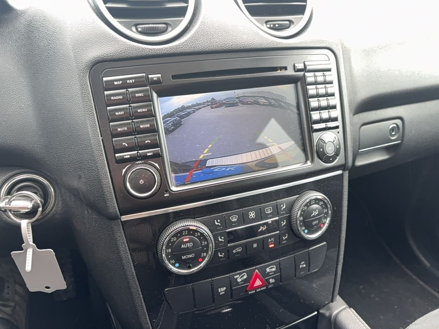 Sort Mercedes ML420 fra 2007