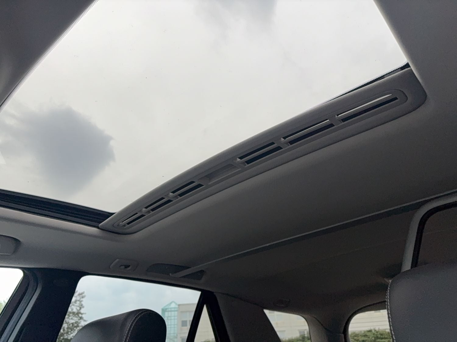 Sort Mercedes ML420 fra 2007