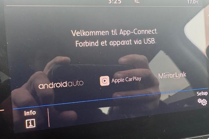 Sort VW Touran fra 2019