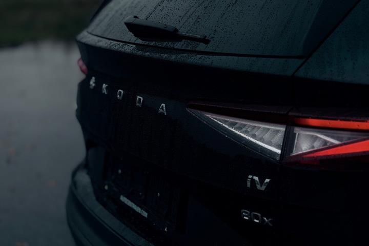 Sort Skoda Enyaq fra 2022
