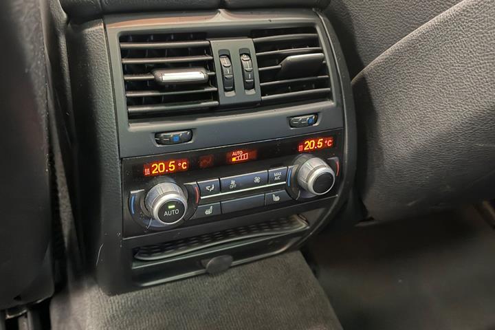 Sort BMW 530d fra 2015