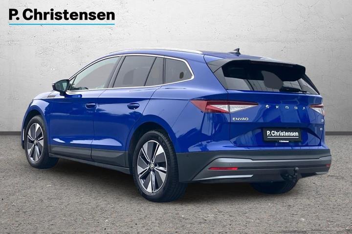 Blå Skoda Enyaq fra 2022