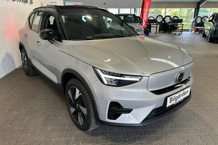 Sølv Volvo EX40 fra 2026