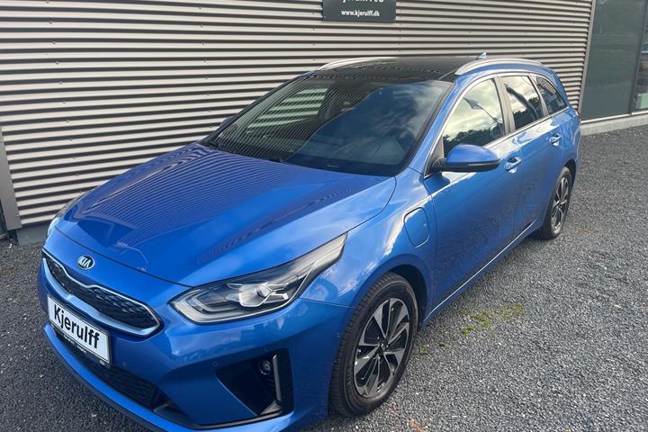 Blå Kia Ceed fra 2021