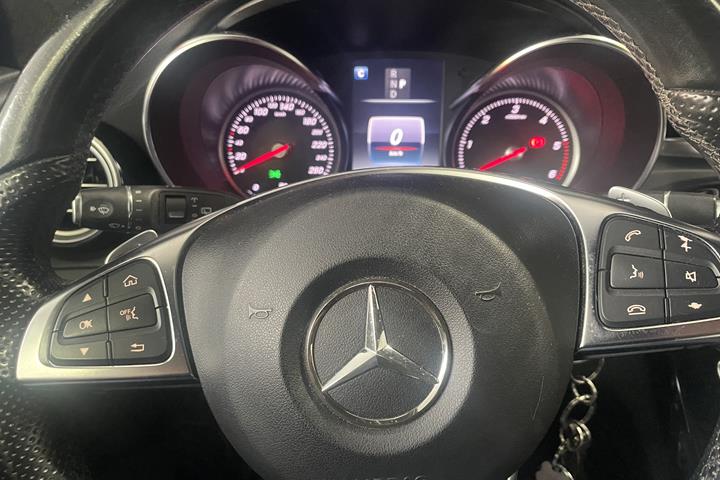 Sort Mercedes C220 d fra 2017