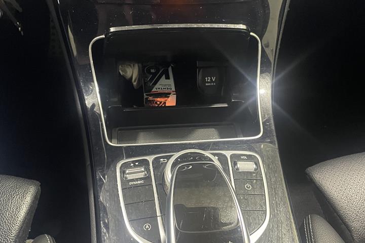 Sort Mercedes C220 d fra 2017