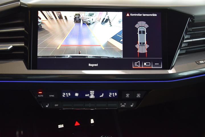 Hvid Audi Q4 fra 2024