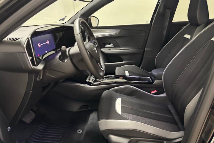 Sort Opel Mokka-e fra 2025