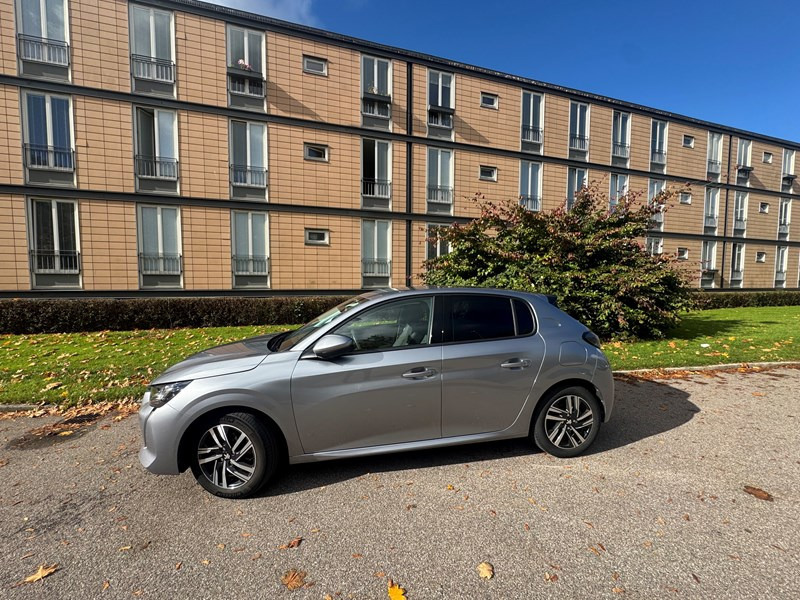 undefined Peugeot 208 fra 2022