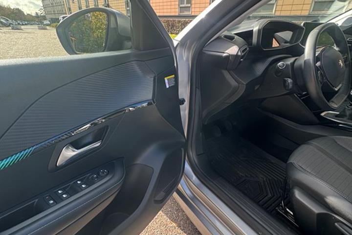 undefined Peugeot 208 fra 2022