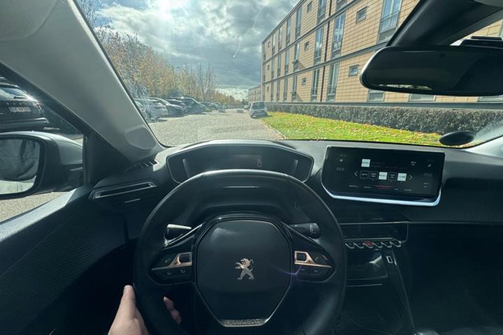 undefined Peugeot 208 fra 2022