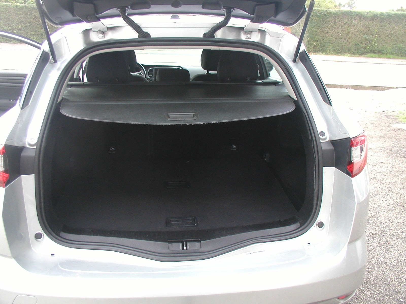 Sølv Renault Megane IV fra 2017
