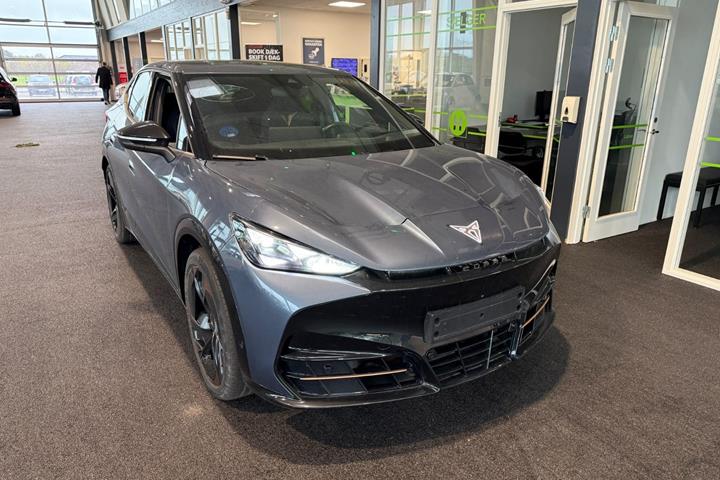Blå Cupra Tavascan fra 2025