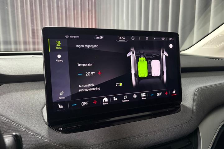 Grå Skoda Enyaq fra 2022