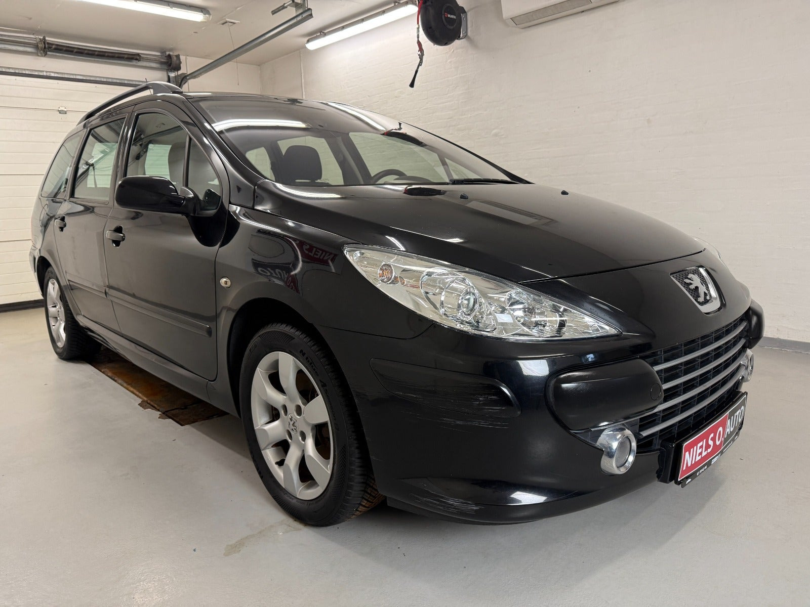 Sort Peugeot 307 fra 2009