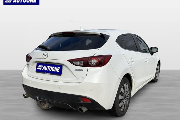 Hvid Mazda 3 fra 2013