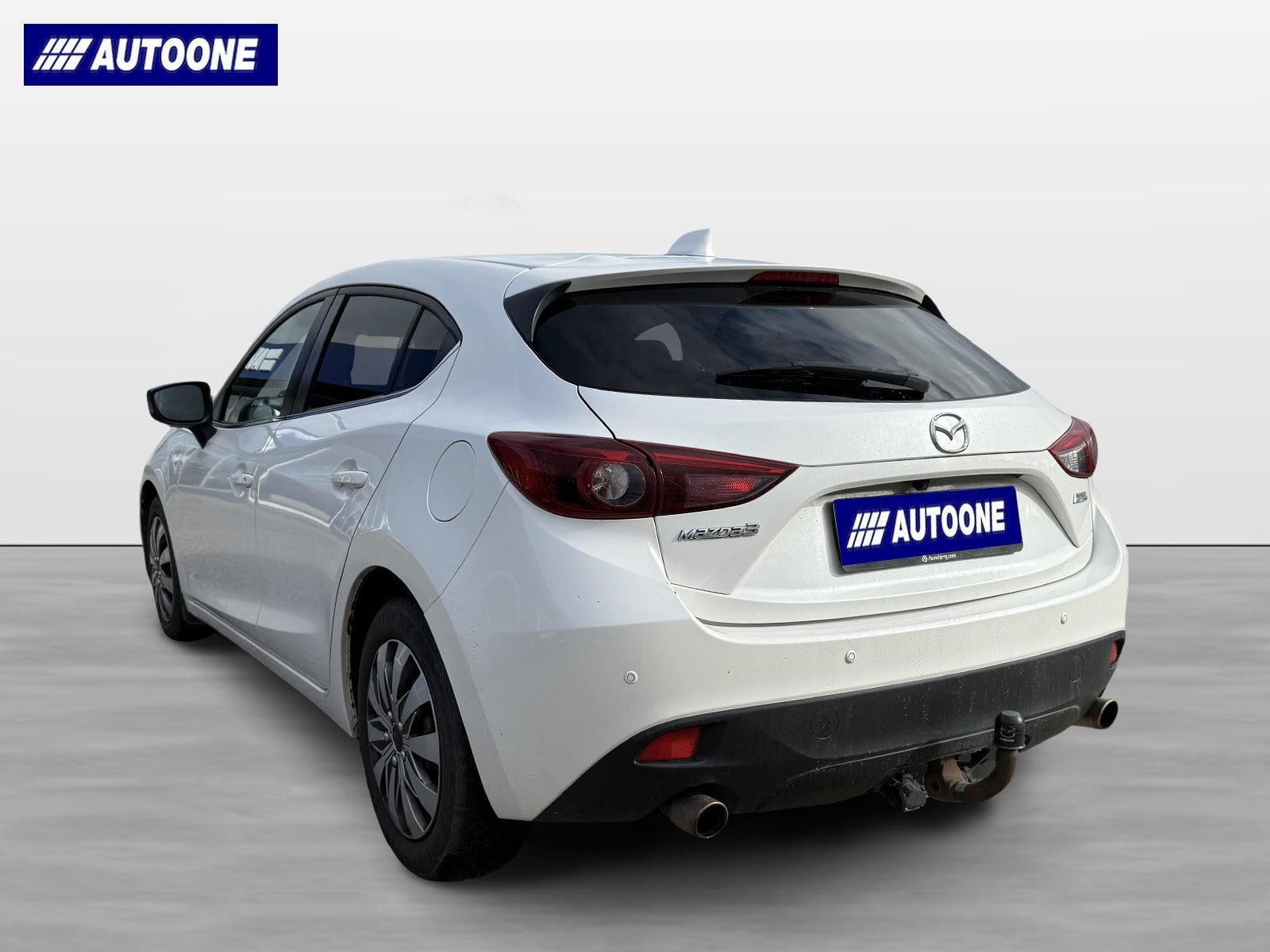 Hvid Mazda 3 fra 2013