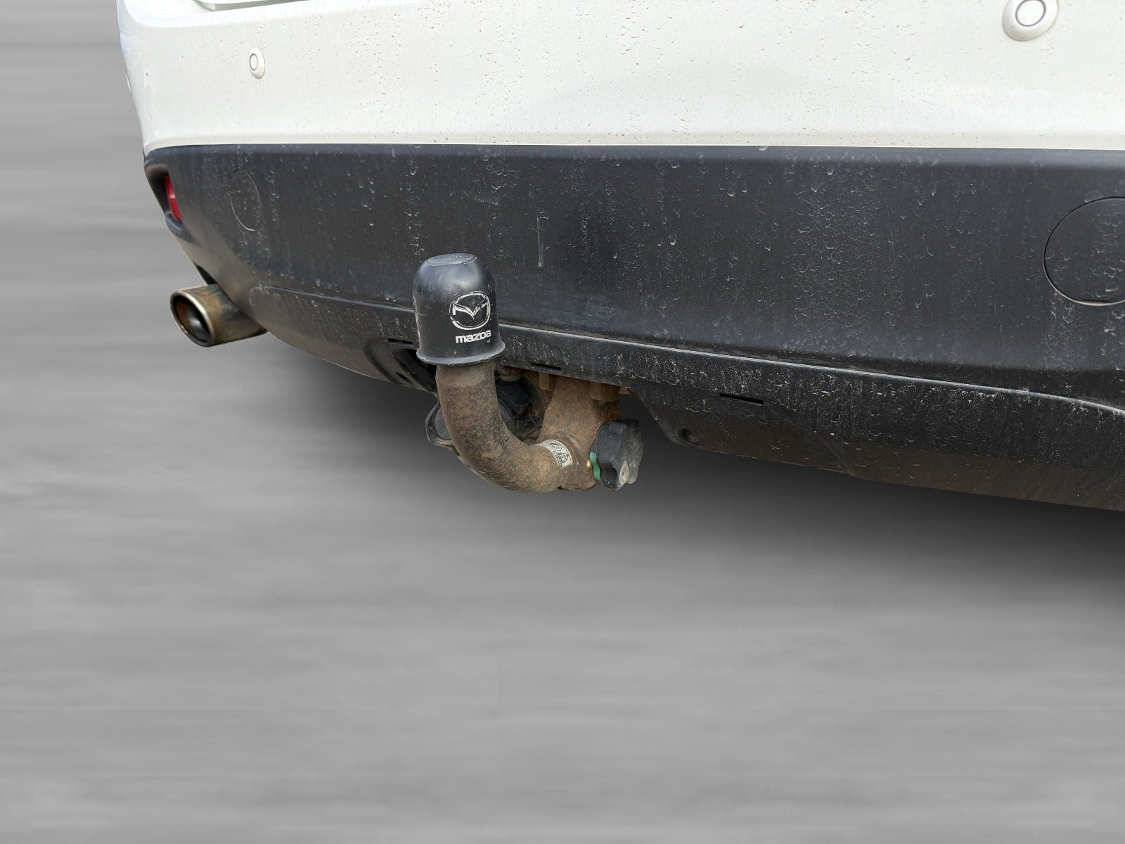 Hvid Mazda 3 fra 2013